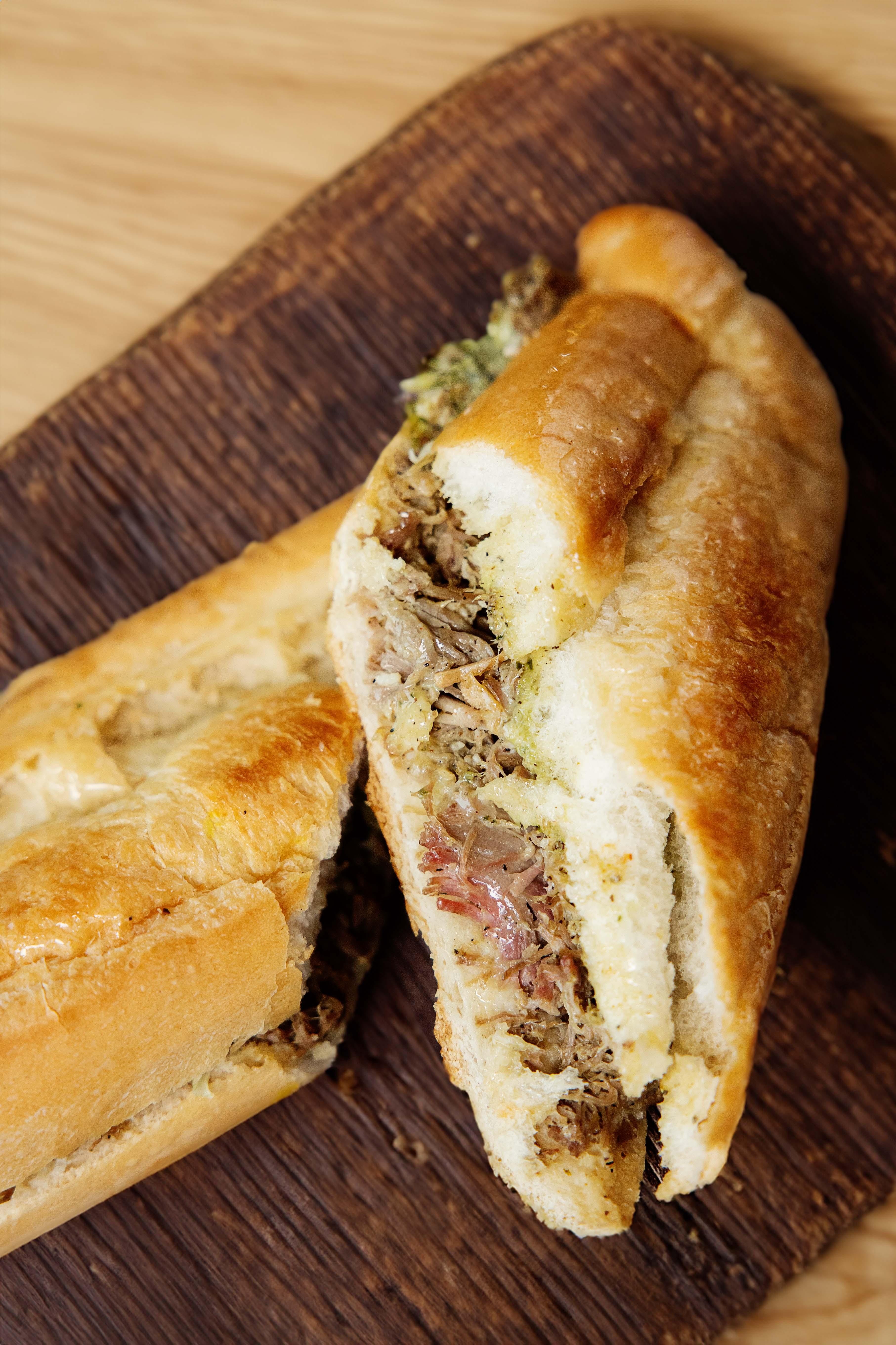 Roasted Pork Sandwich / Pan con Lechon