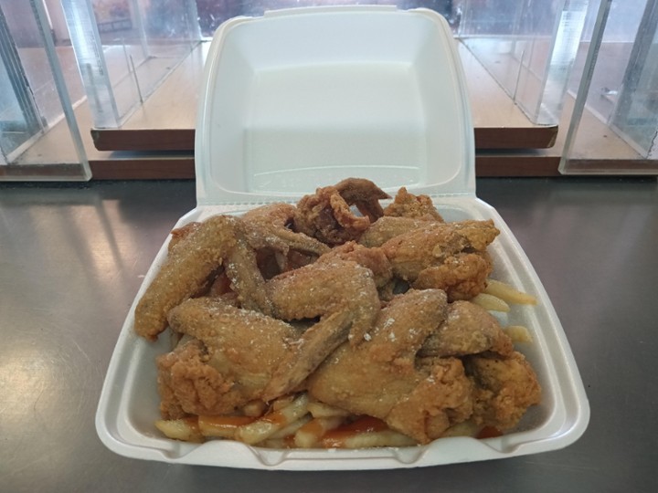 8 PC CHICKEN WINGS (with fries & liter pop)