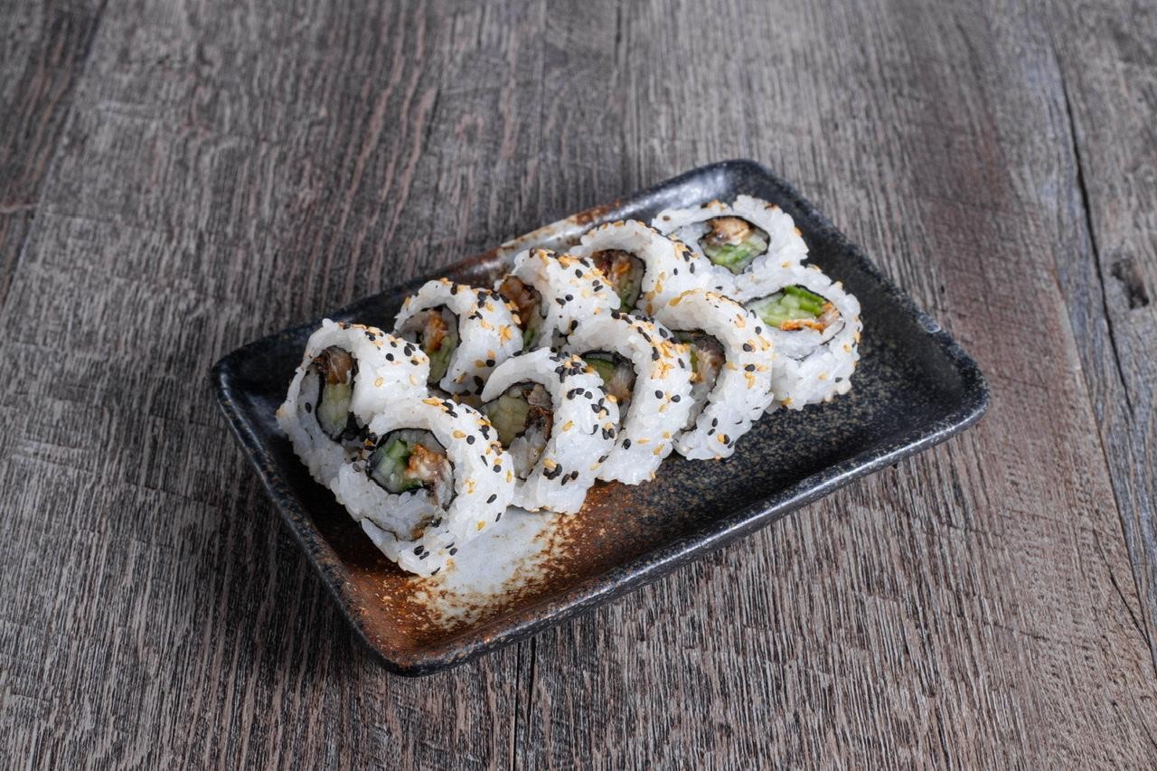 eel and cucumber roll
