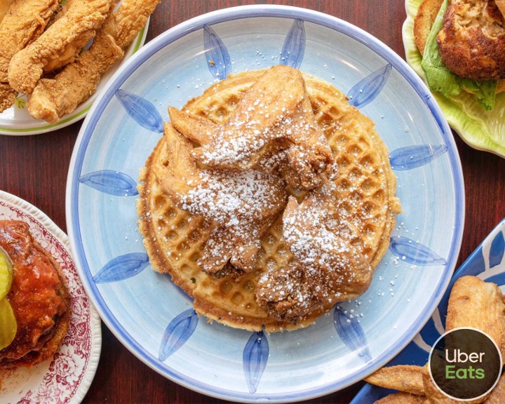 Chicken and Waffle (3 wings and waffle)