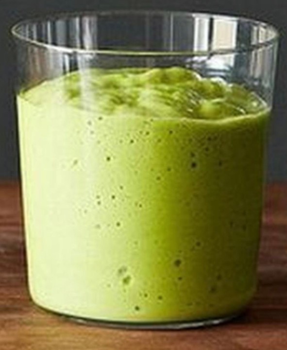 TROPICAL GREEN SMOOTHIE