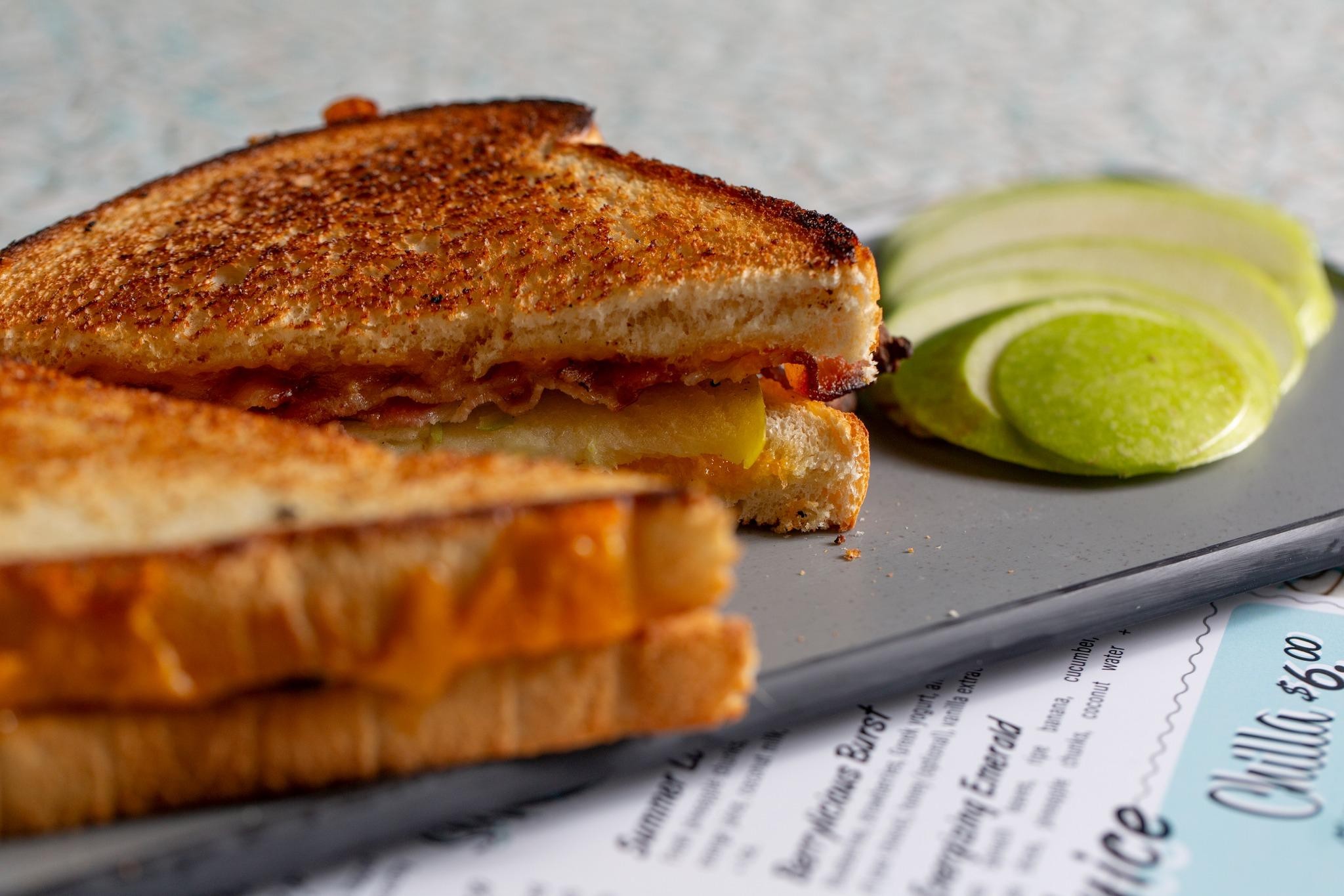Apple Bacon Swingin' Grilled Cheese