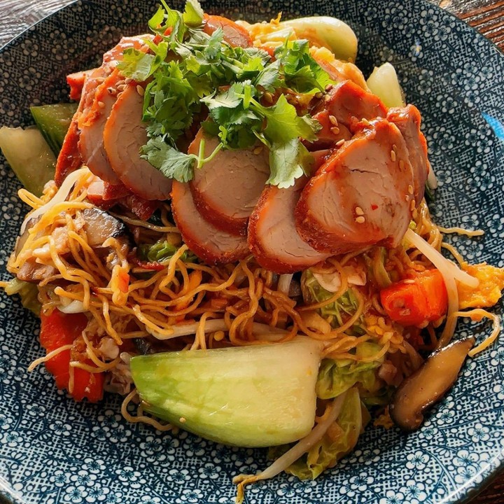 Egg Noodle with Grilled Red Pork