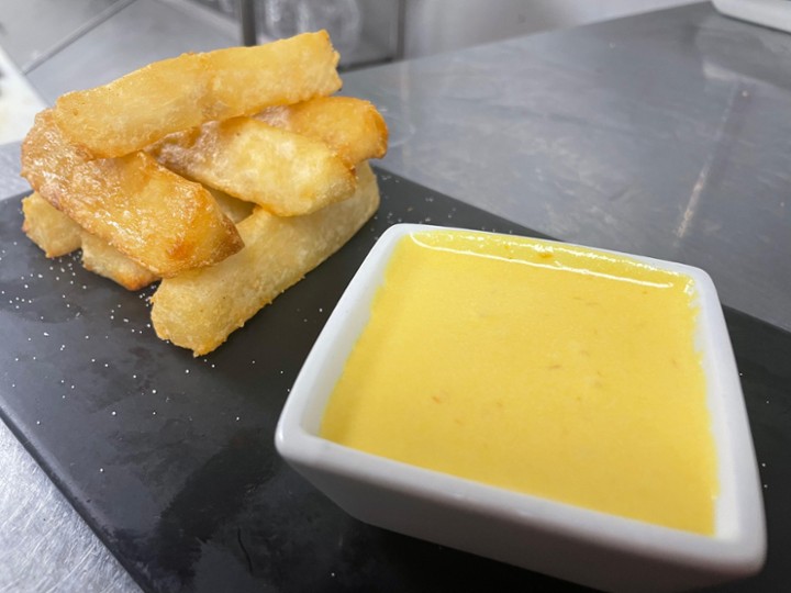 Yuca a la Huancaina