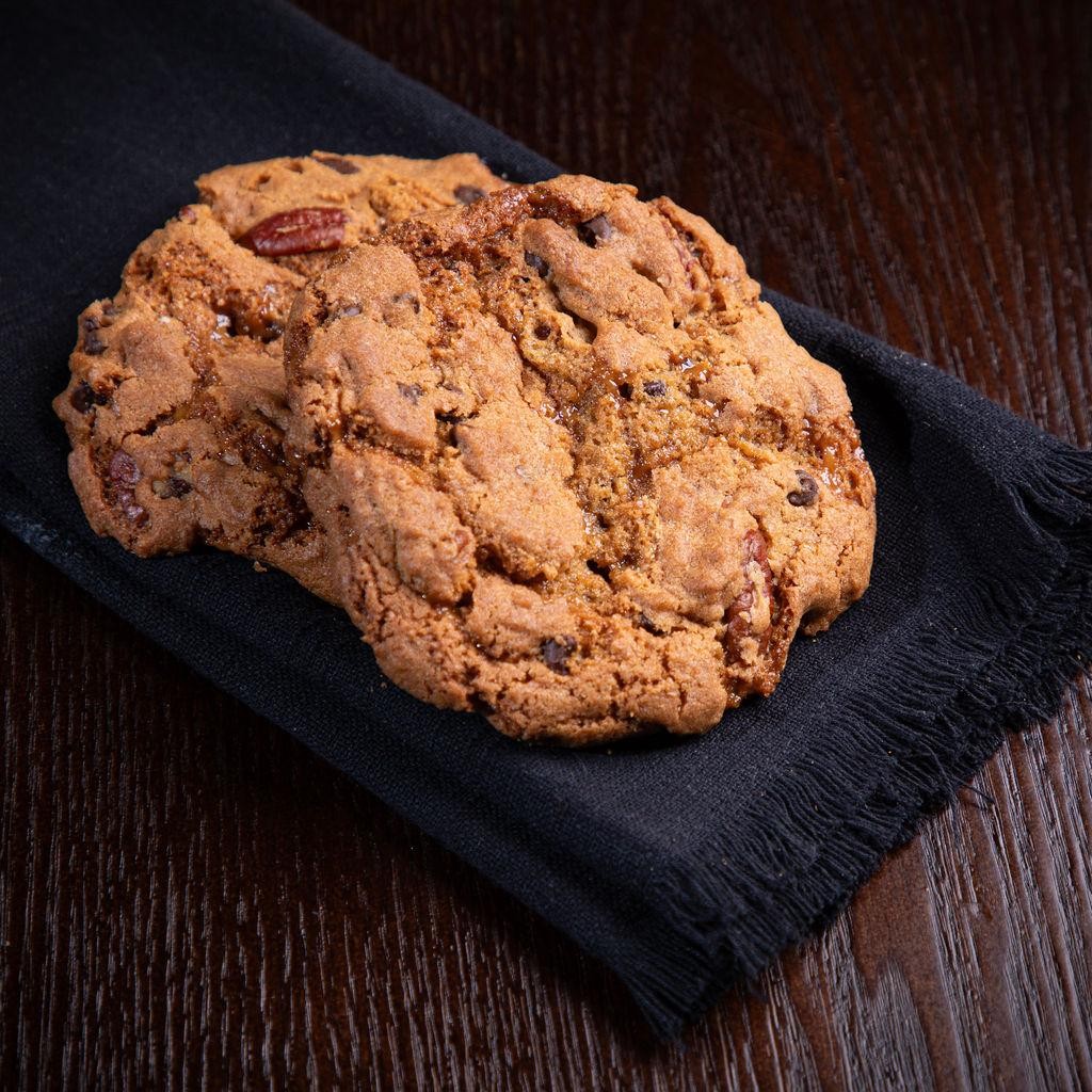 Chocolate Chip Pecan Toffee Cookie