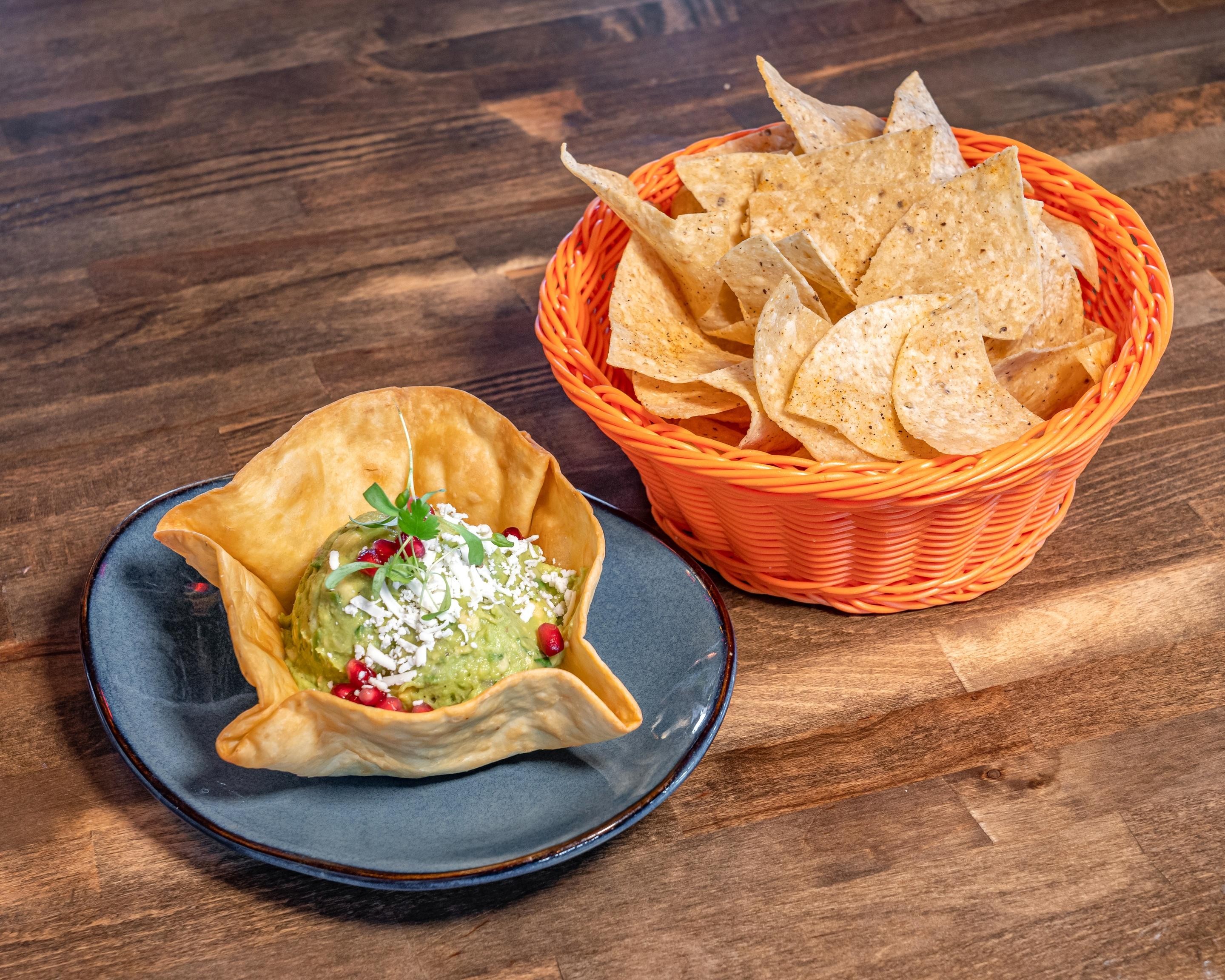 Chips & Guacamole