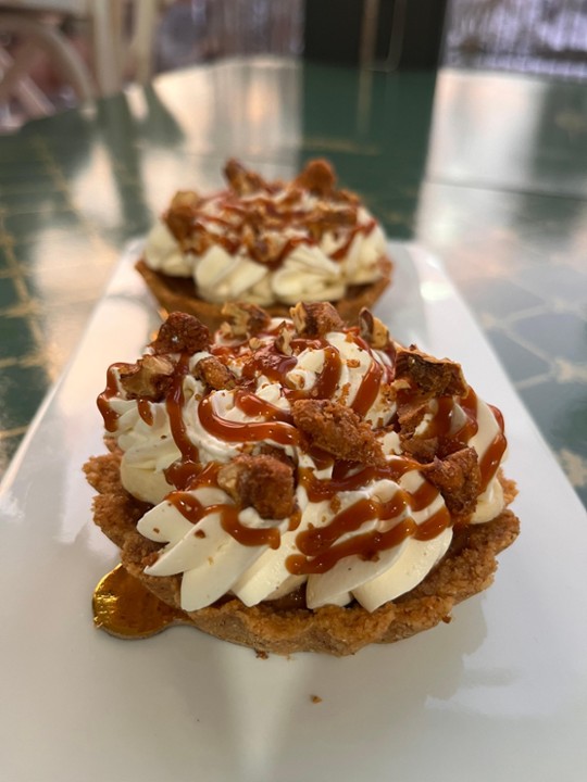 Banana Walnut Caramel Cream Tart