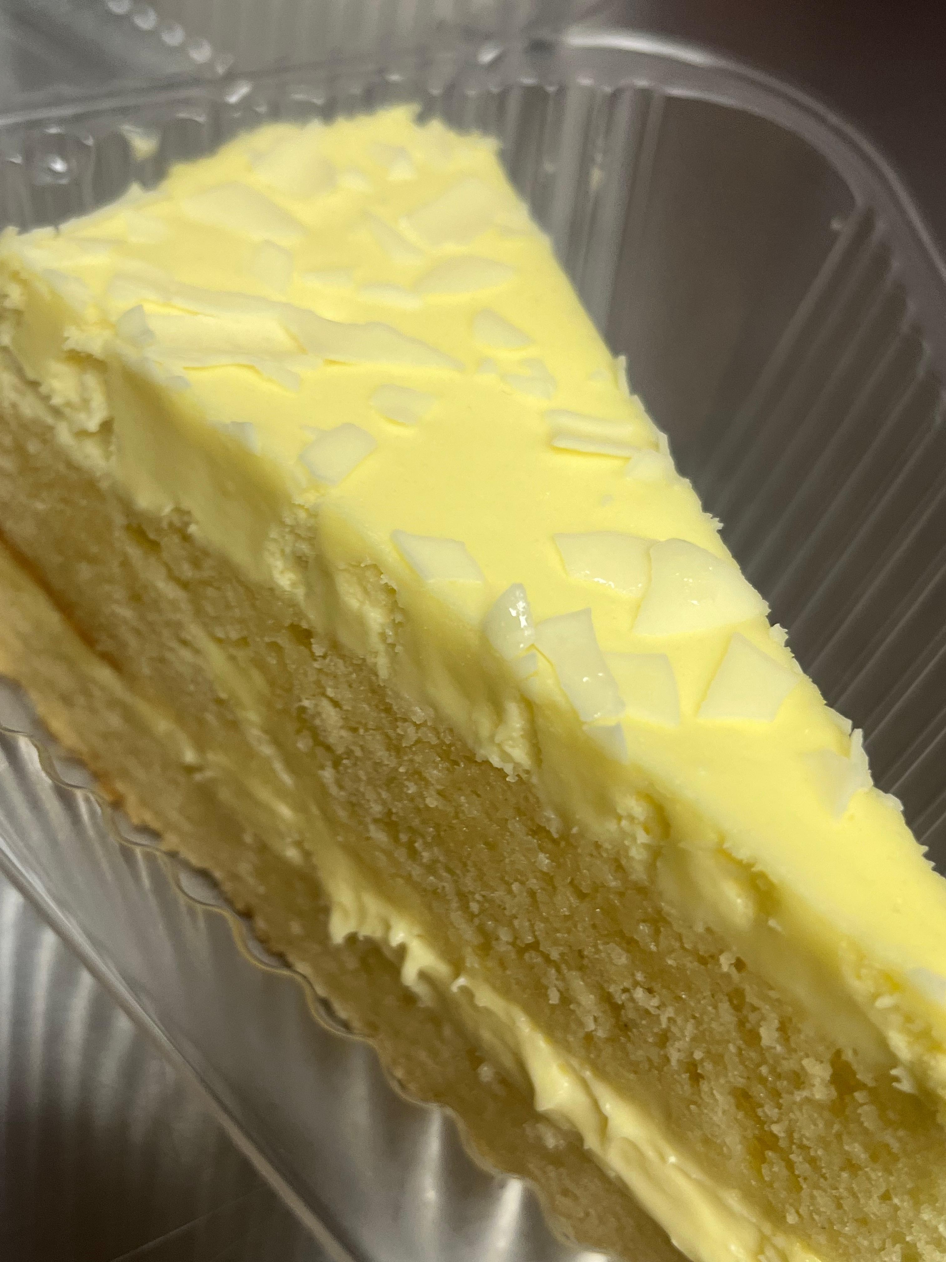 Lemon Crème Cake