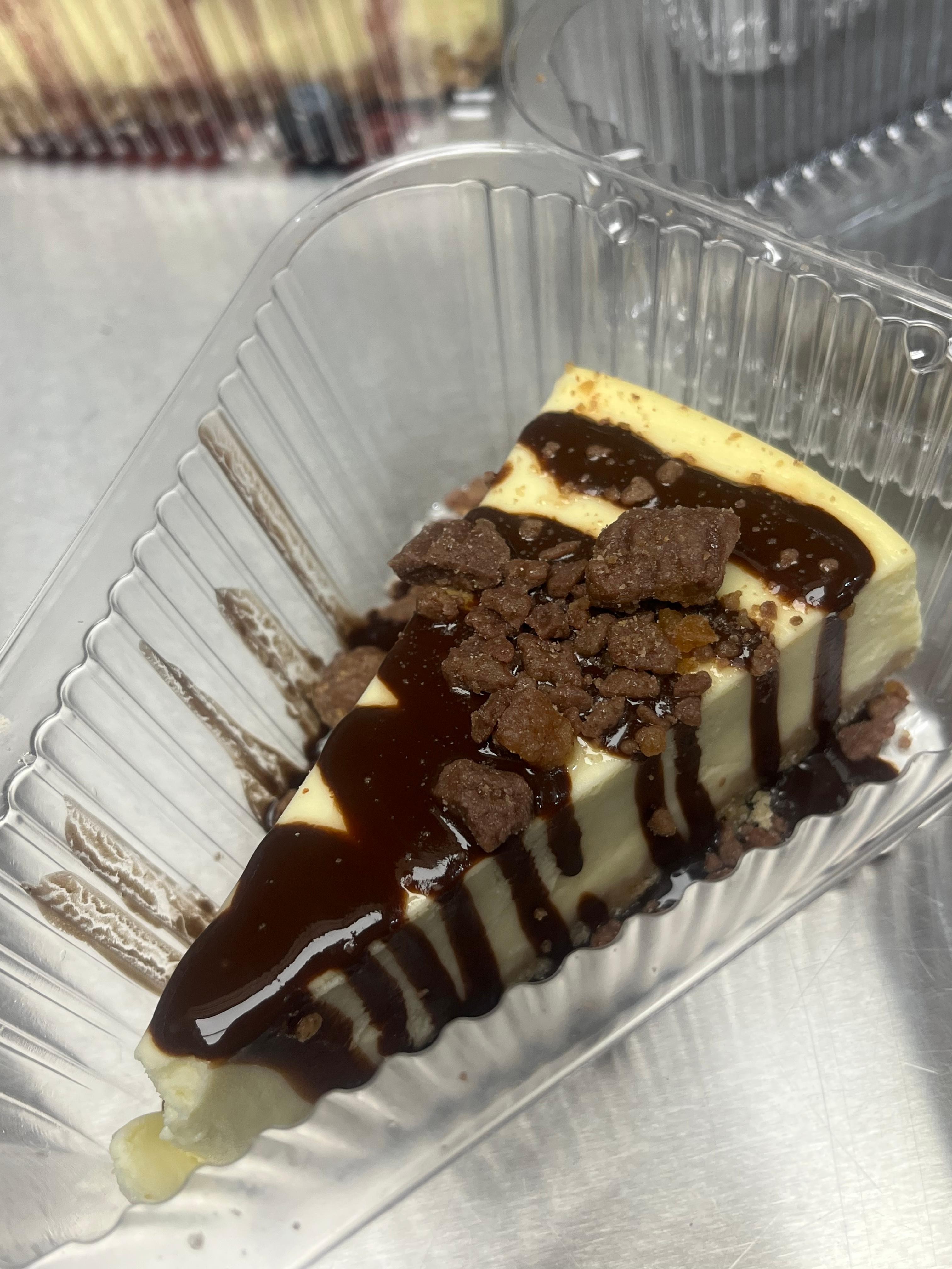 Chocolate & Peanut Butter Cheese Cake