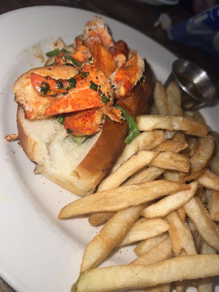 Lobster Roll (Hot)