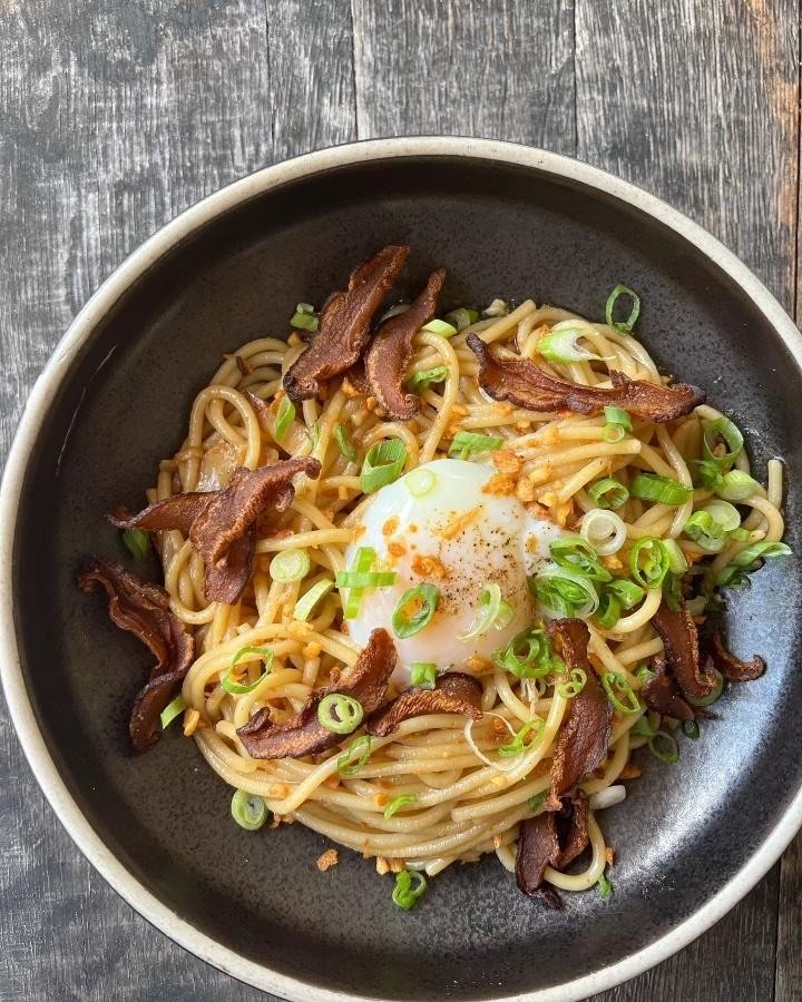 Garlic Noodles