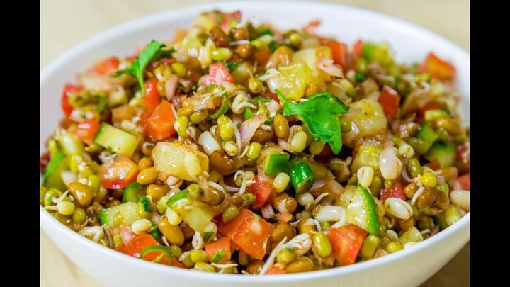 SPROUTED MOONG CHAAT