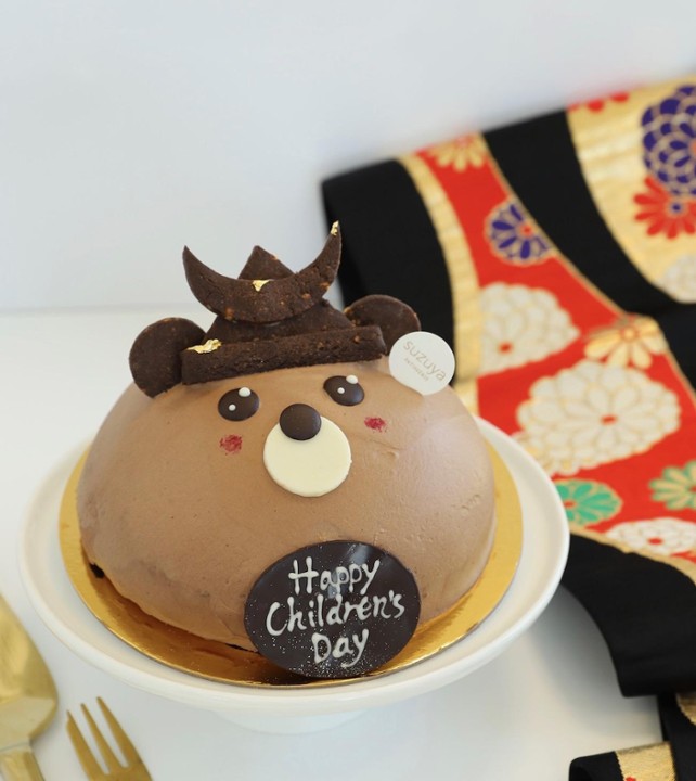 Kabuto Bear Chocolate Cake 6"