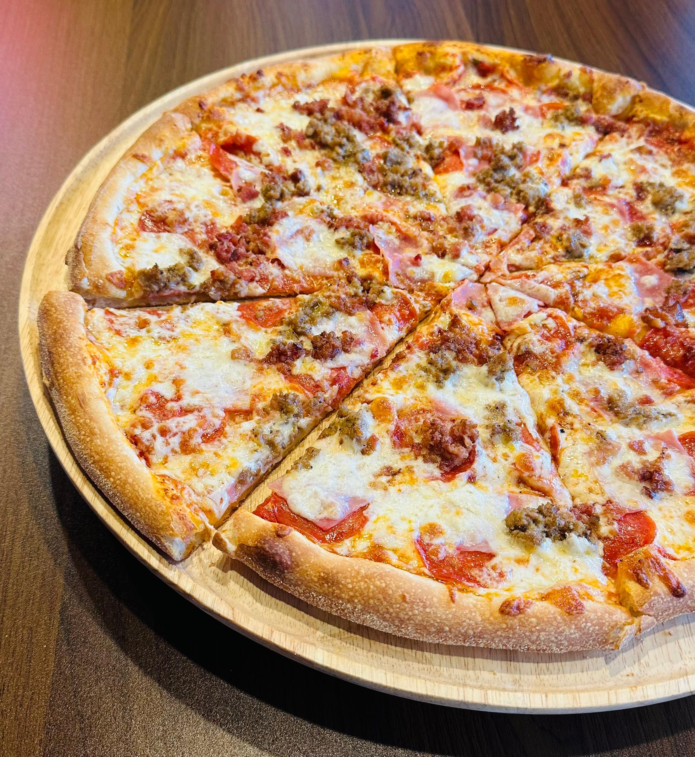 16" Meat lovers Pizza