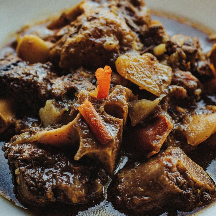 Oxtail Stew + Rice & Peas