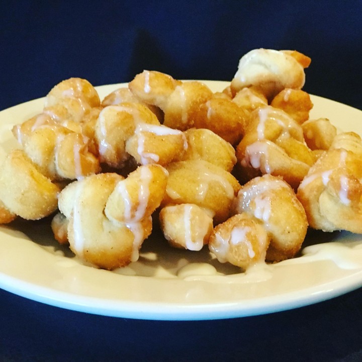 Cinnamon Knots