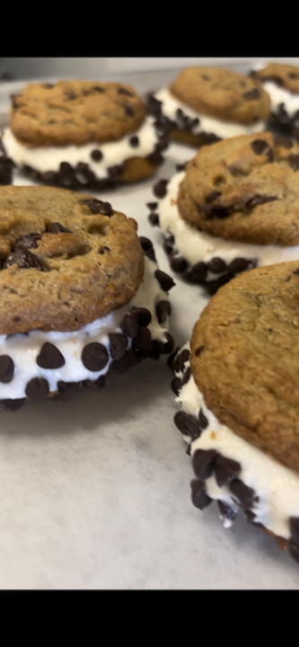 Cannoli Cookie Sandwich