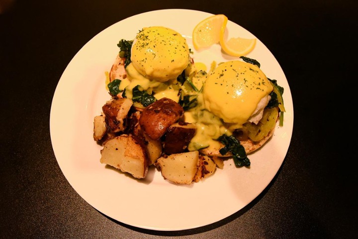 Spicy Spinach Caprese Benedict