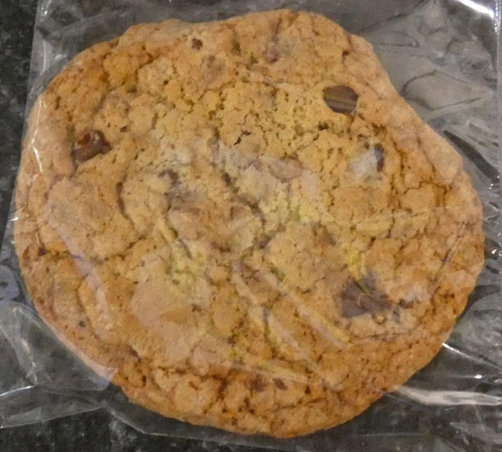 Giant Chocolate Chip Toffee Cookies