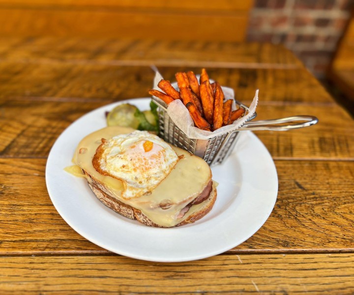 Croque Madame (With Egg On Top)