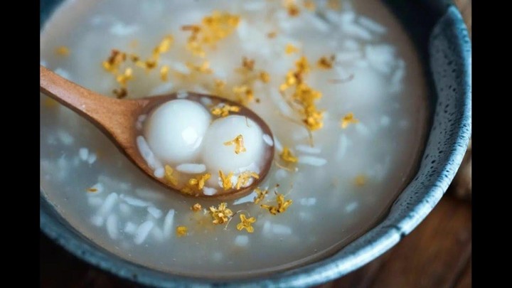 D2 Rice Balls in Sweet Fermented Rice Soup 三色酒梁小丸子