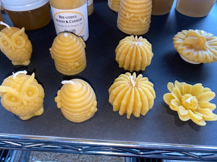 Bee-utiful (Small) Sculpted Bee Wax Candle