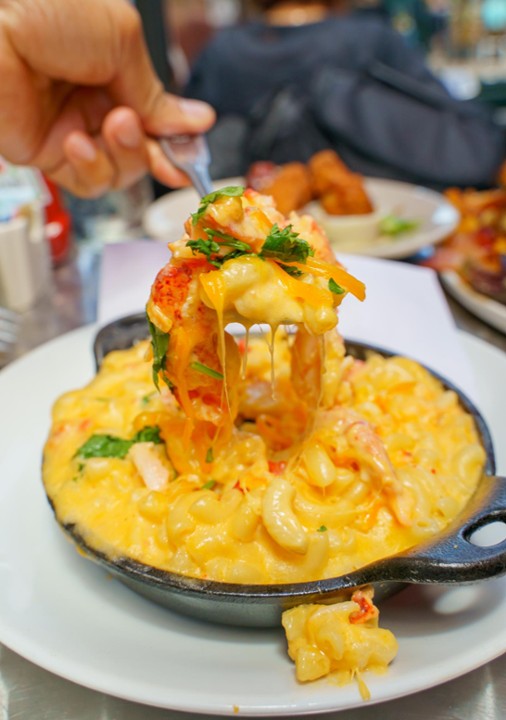 Mac & Cheese w/ Lobster