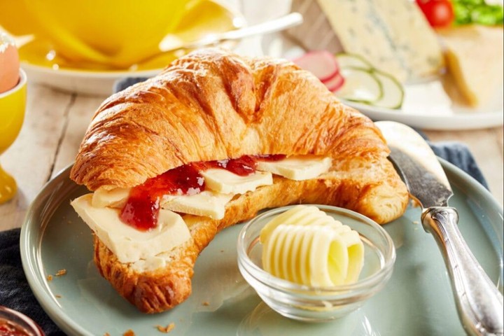 Croissant with Marmalade
