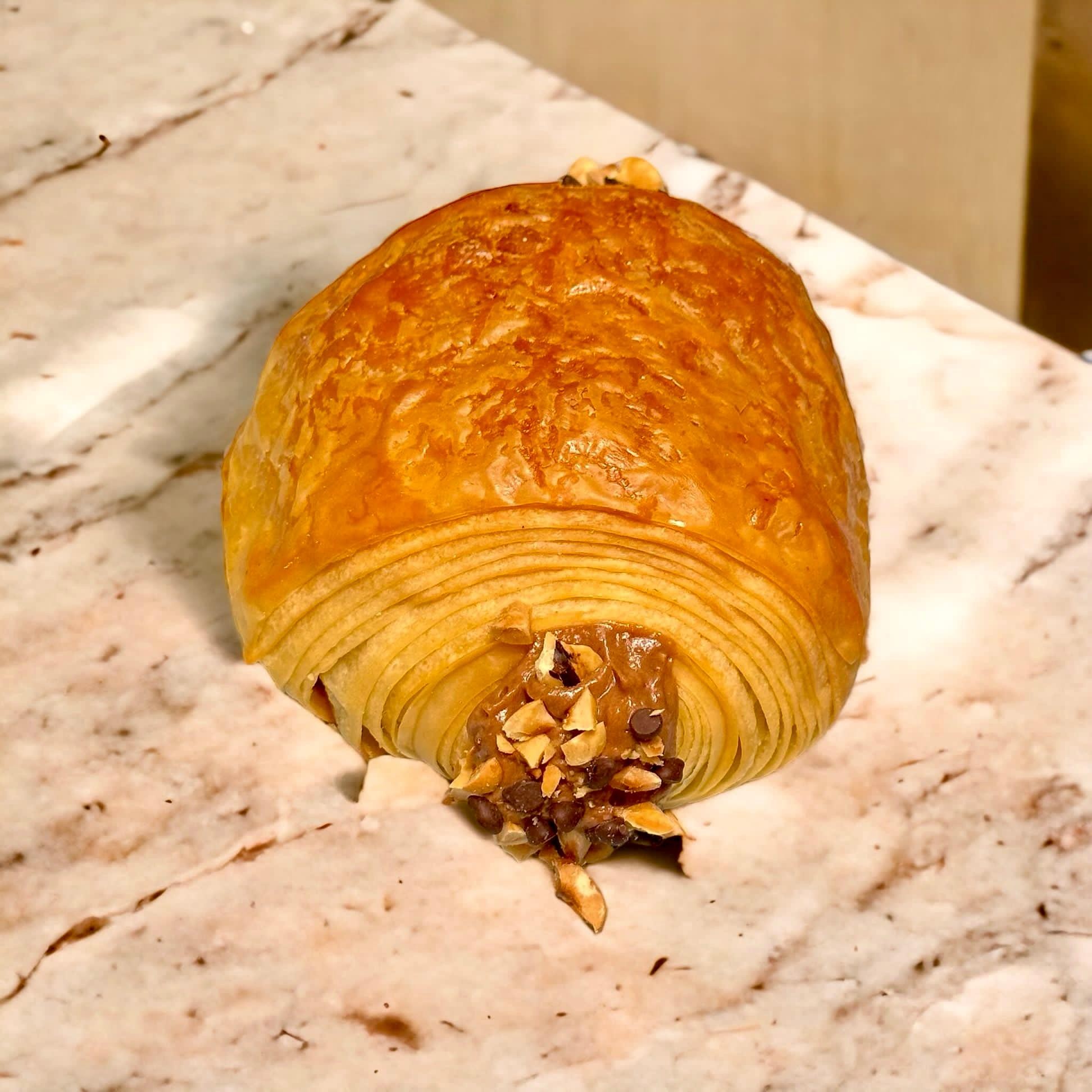 NUTELLA MOUSSELINE CROISSANT