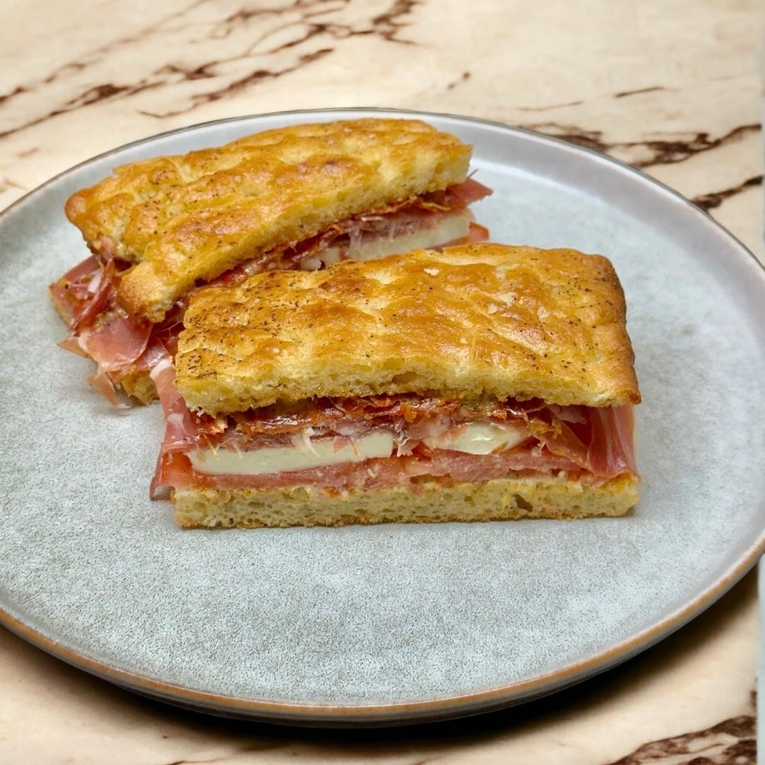 ⭐️ FOCACCIA PROSCIUTTO ⭐️