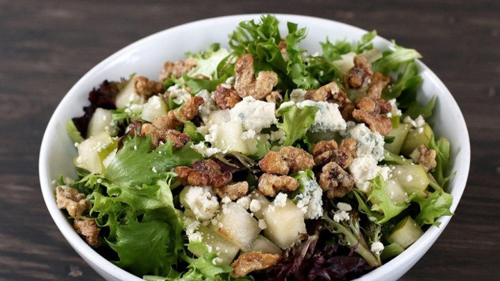 Pear & Gorgonzola Salad (Catering style)
