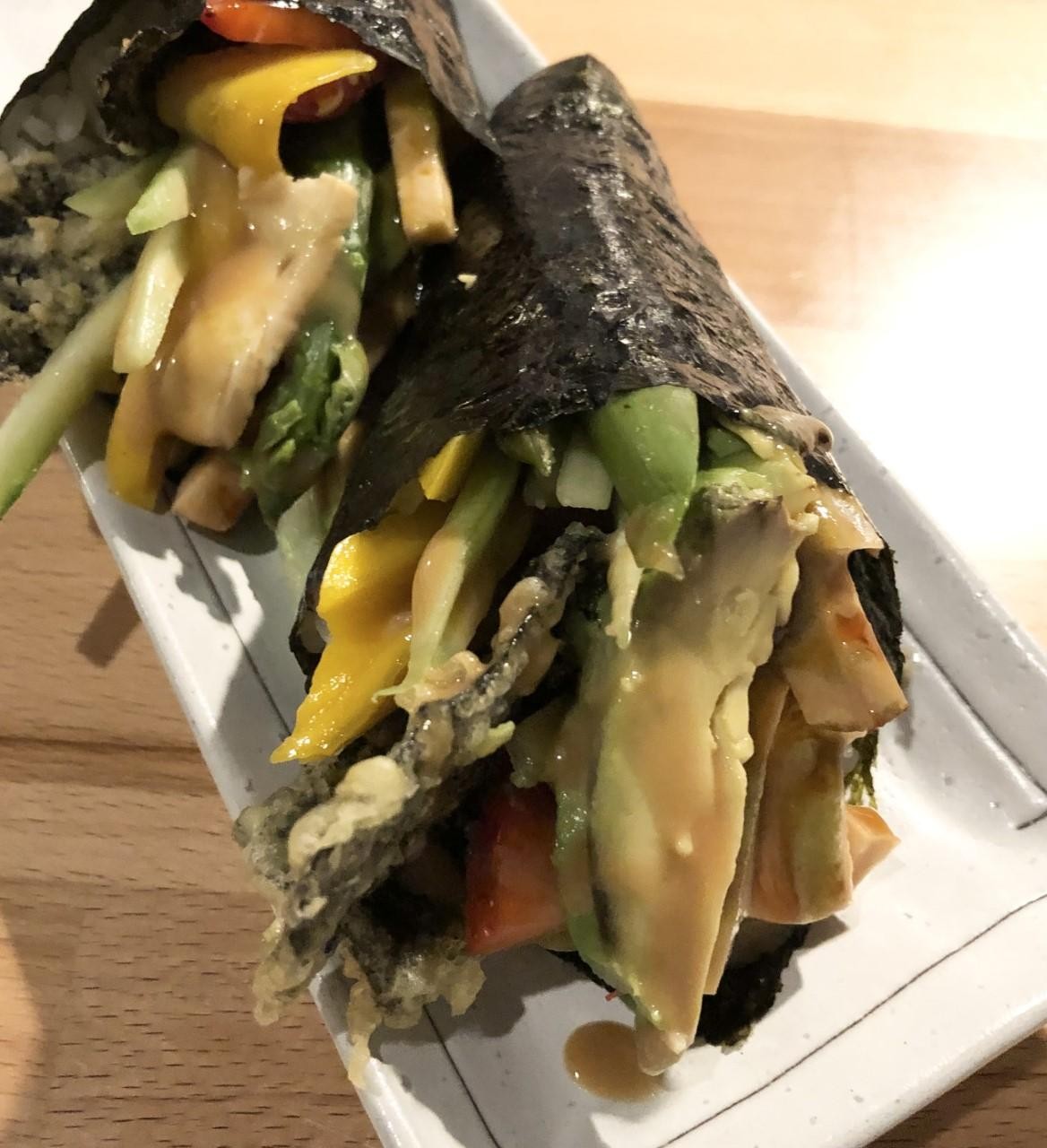 Reese Hand Roll