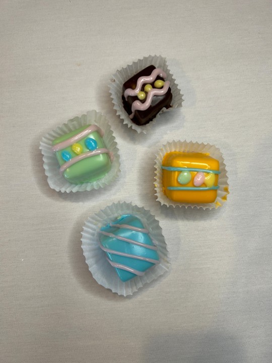 Petit Fours Individial