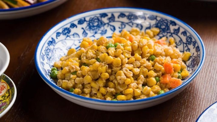 B11. 蟹黄爆玉米(小) Golden Corn