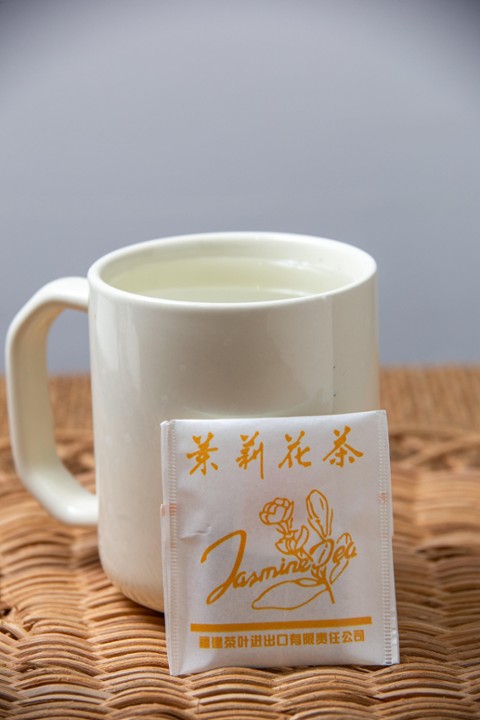 Hot jasmine tea