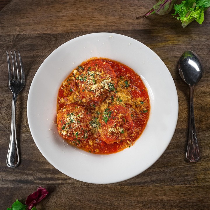 3 Homemade Meatballs W/Garlic Bread