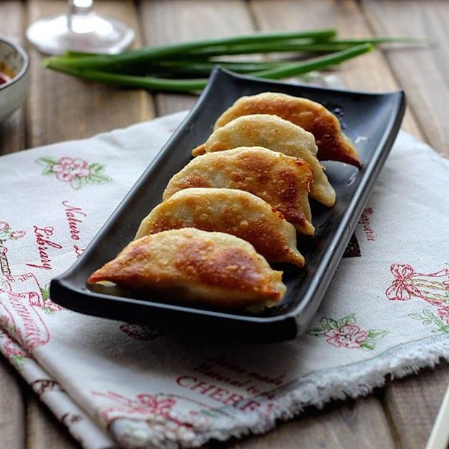 Fried Chicken Potstickers (5 pieces)