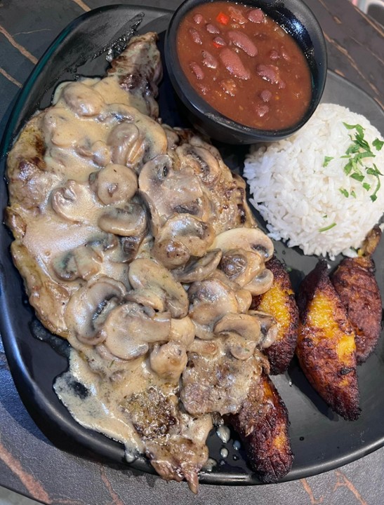 Champiniones y Carne Asada - Grilled Steak & Mushrooms