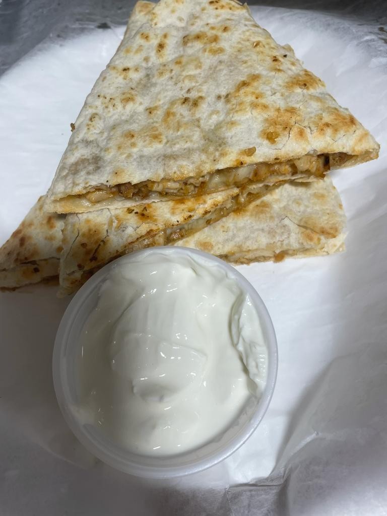 Grilled Chicken & Cheese Quesadilla(Halal)
