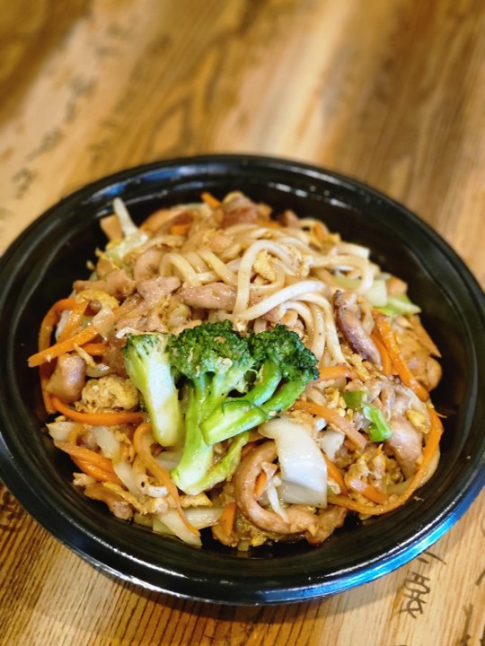 W8 Stir-fried Udon