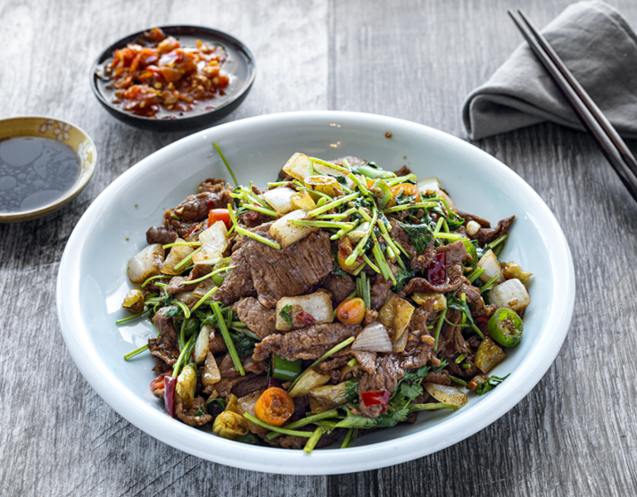 野山椒牛肉 Stir-Fried Beef with Wild Chili