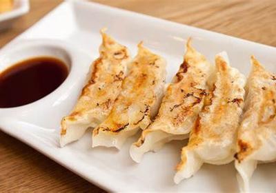 A6  Gyoza