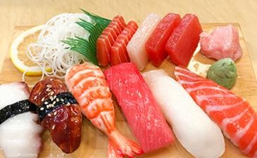 C2  Sushi & Sashimi Combo