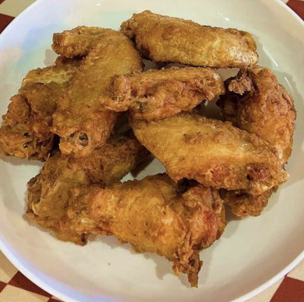 A7. Nini's Chicken Wings (8)