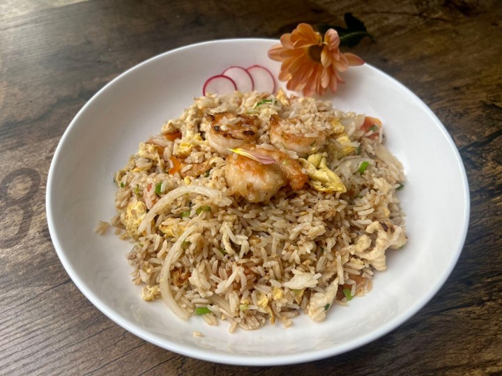 Thai Fried Rice with Chicken & Shrimp