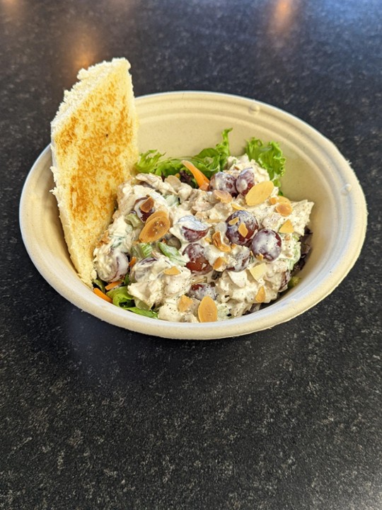 CLASSIC CHICKEN SALAD