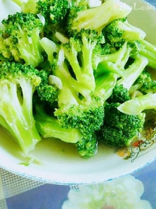 V11清炒西蓝花 Stir-Fried Broccoli 