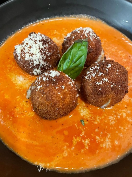 Arancini Cheesy Rissoto Balls