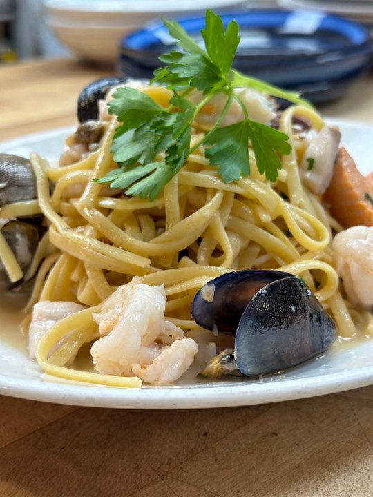 Seafood Linguini