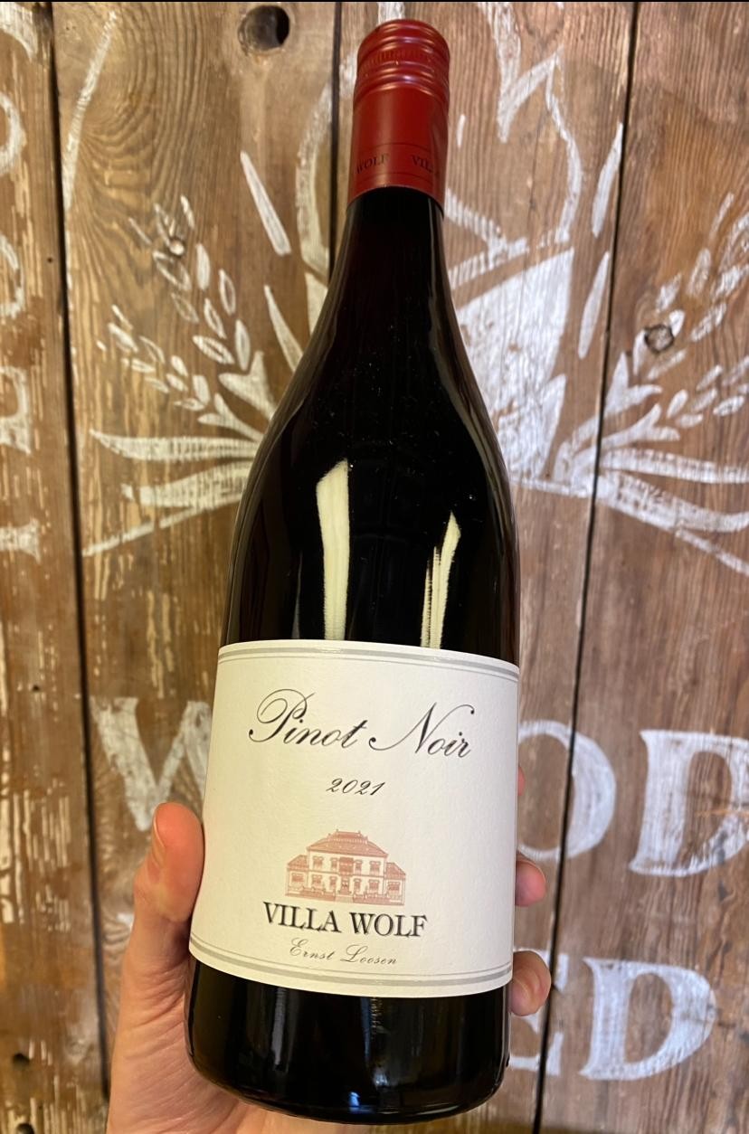 Villa Wolf Pinot Noir Bottle